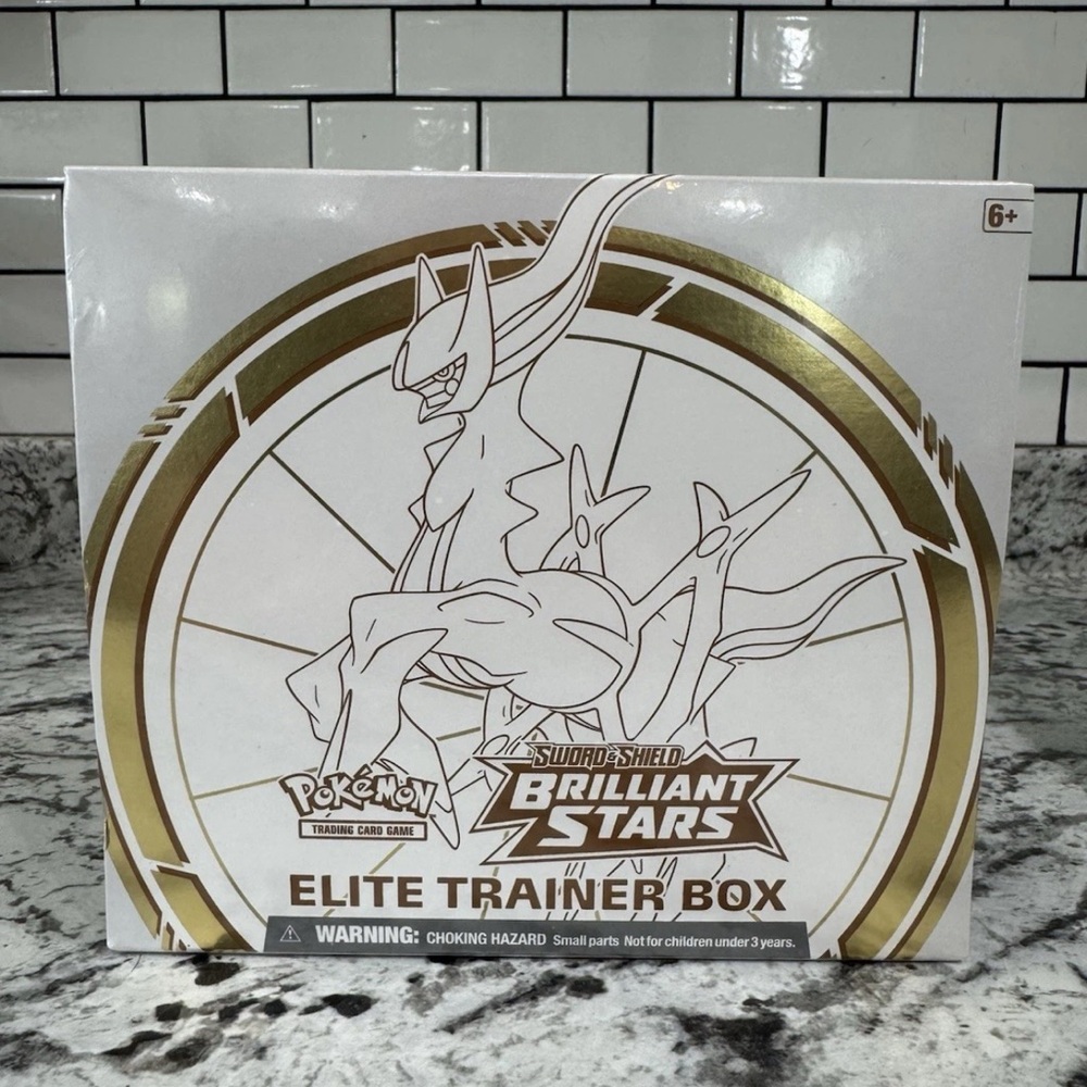 Pokemon Elite Trainer Box Brilliant Stars sealed